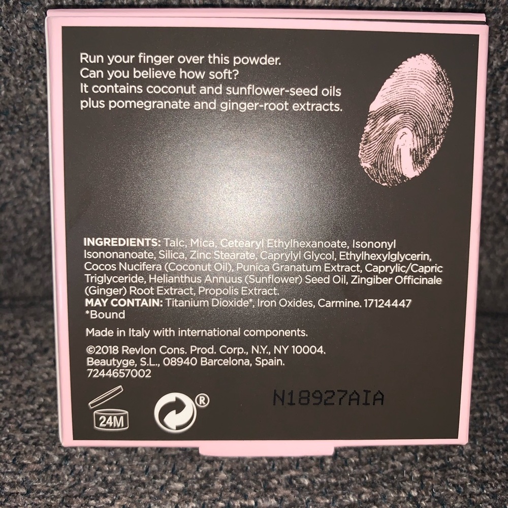 Flesh Highlighting Powder - Picture 5 of 5